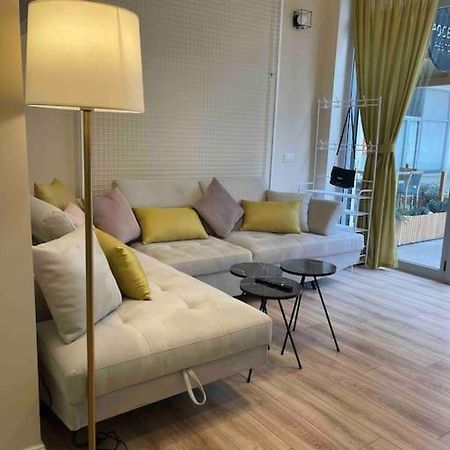 Lovely Apartment In Pogradec City With A Lake View Экстерьер фото